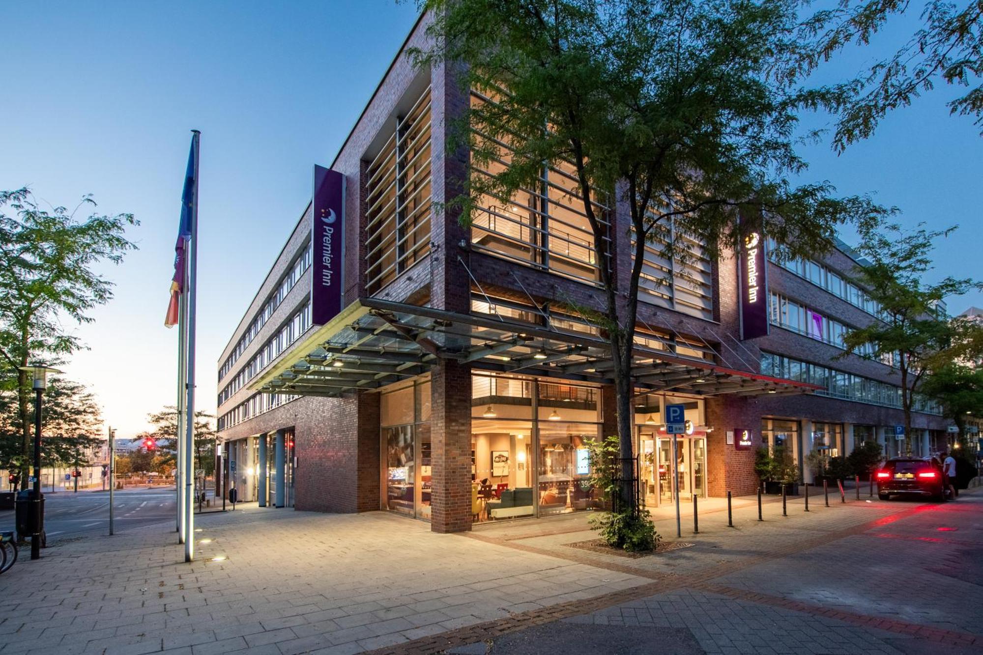 Premier Inn Essen City Limbecker Platz Экстерьер фото
